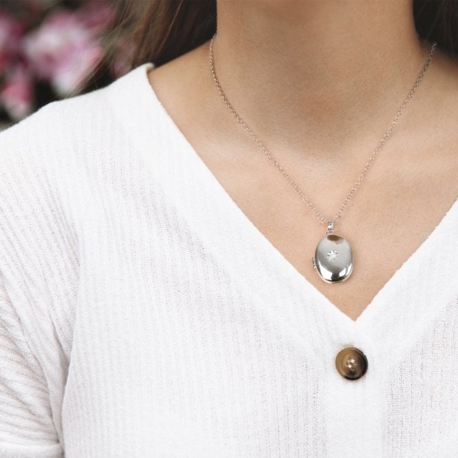 Silver Romantic Oval Locket