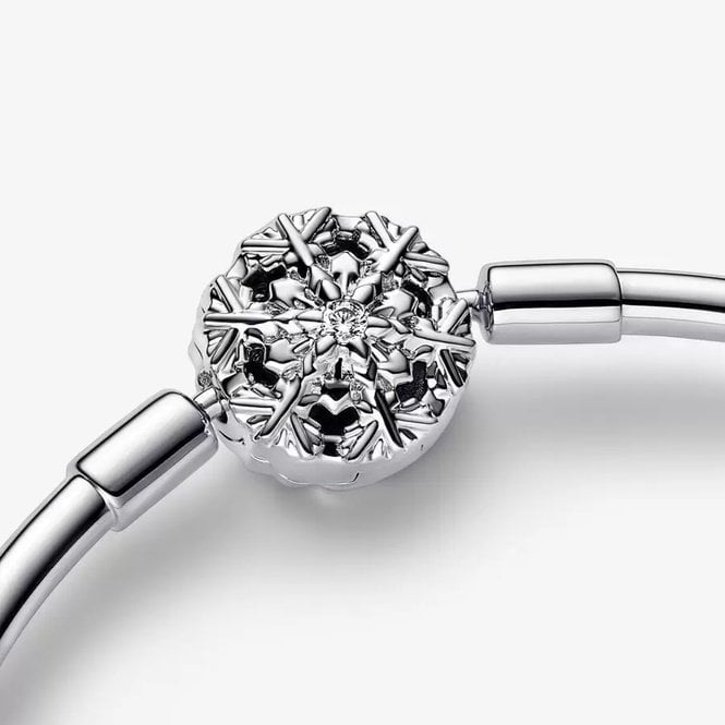 Moments Sparkling Snowflake Clasp Bangle, 17cm