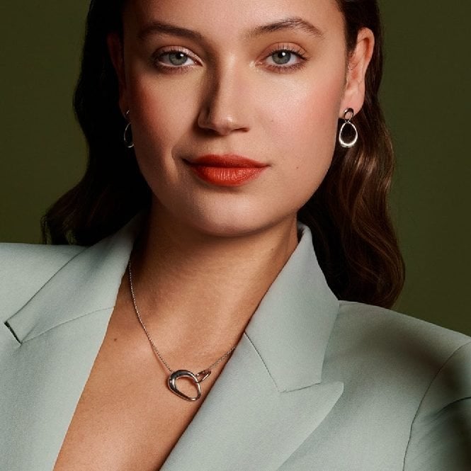 Silver Sleek Pendant Necklace