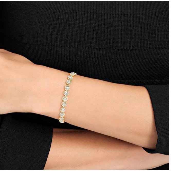 Una Angelic All-Around White Crystal Bracelet in Gold