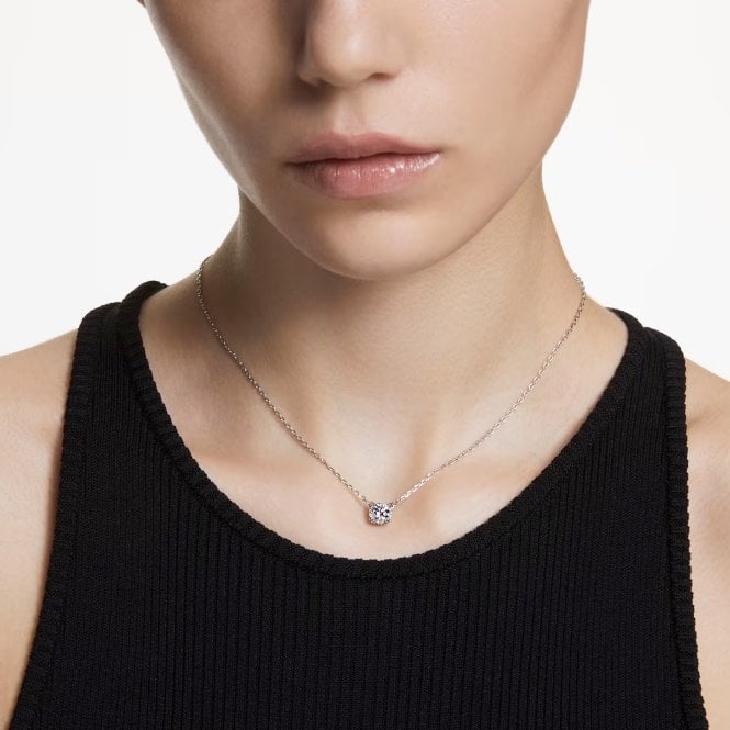 Stilla Pendant Necklace with Round-Cut White Crystal in Rhodium Silver
