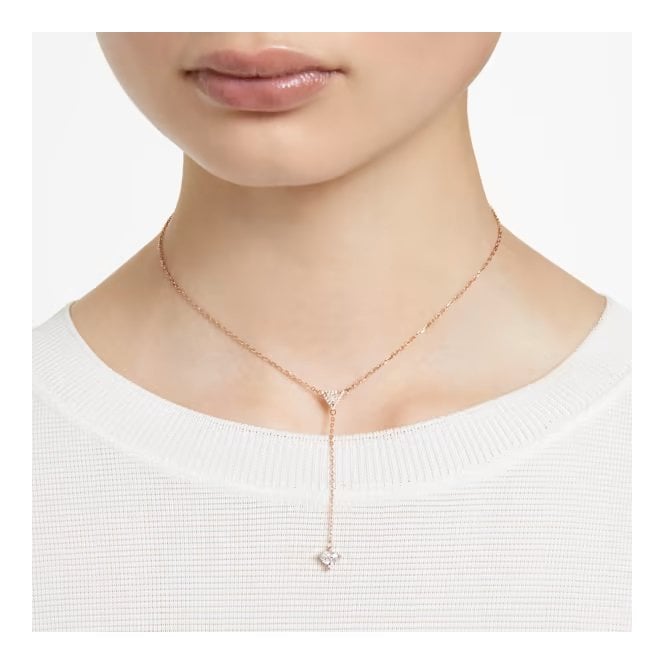 Stilla Y Necklace with Triangle-Cut White Crystal in Rose Gold