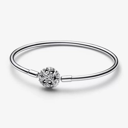 Moments Sparkling Snowflake Clasp Bangle, 21cm