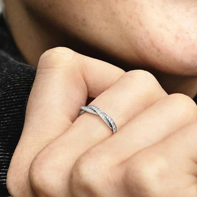 Sparkling Twisted Lines Ring, Size 52