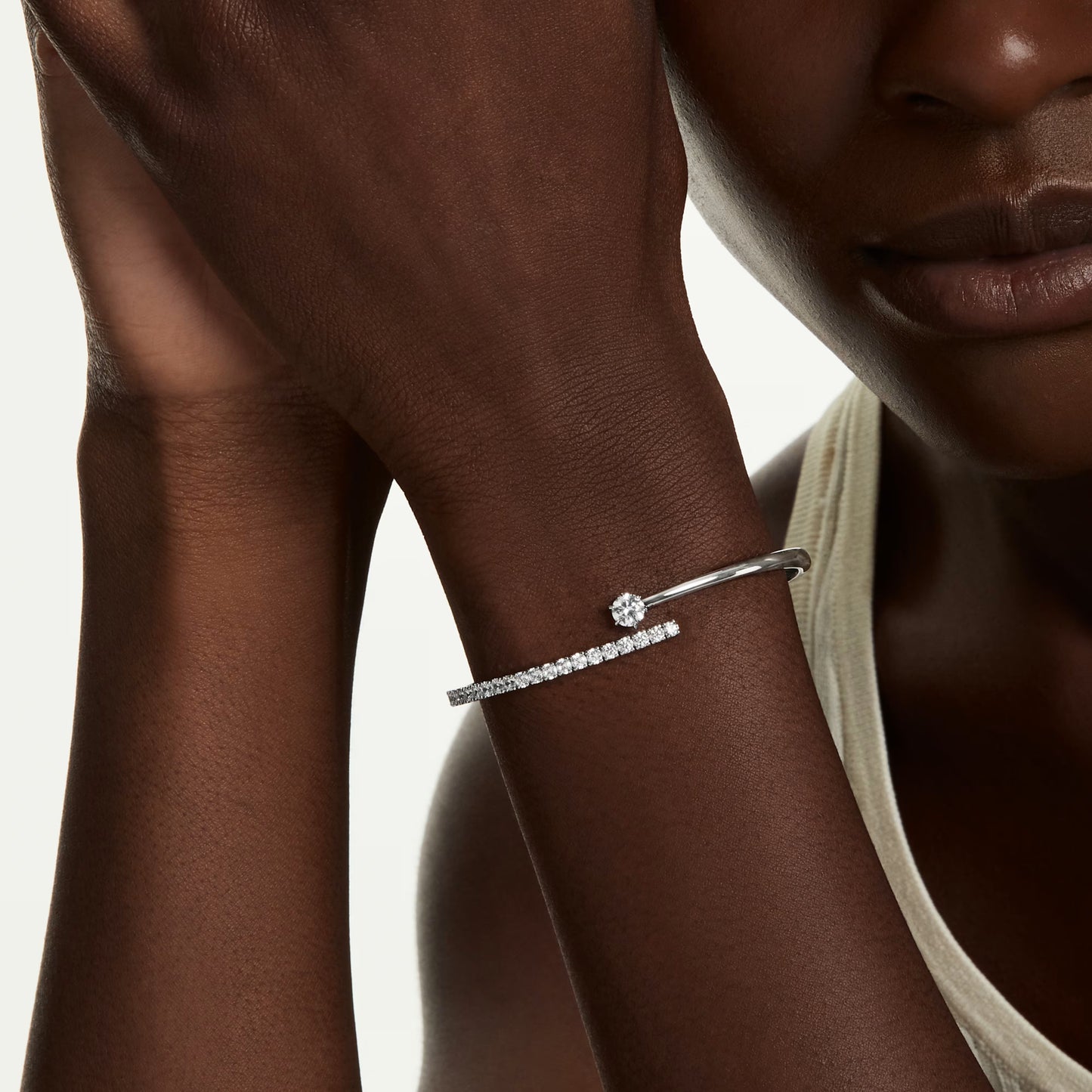 Matrix Bangle with Round-Cut White Crystal in Rhodium Silver, M