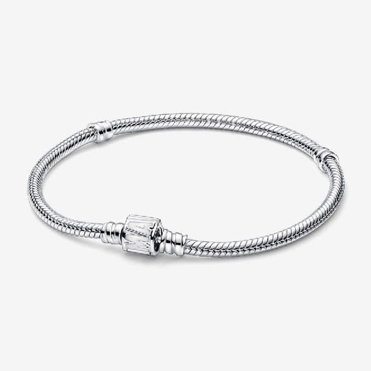 Marvel Logo Clasp Snake Chain Bracelet, 19cm