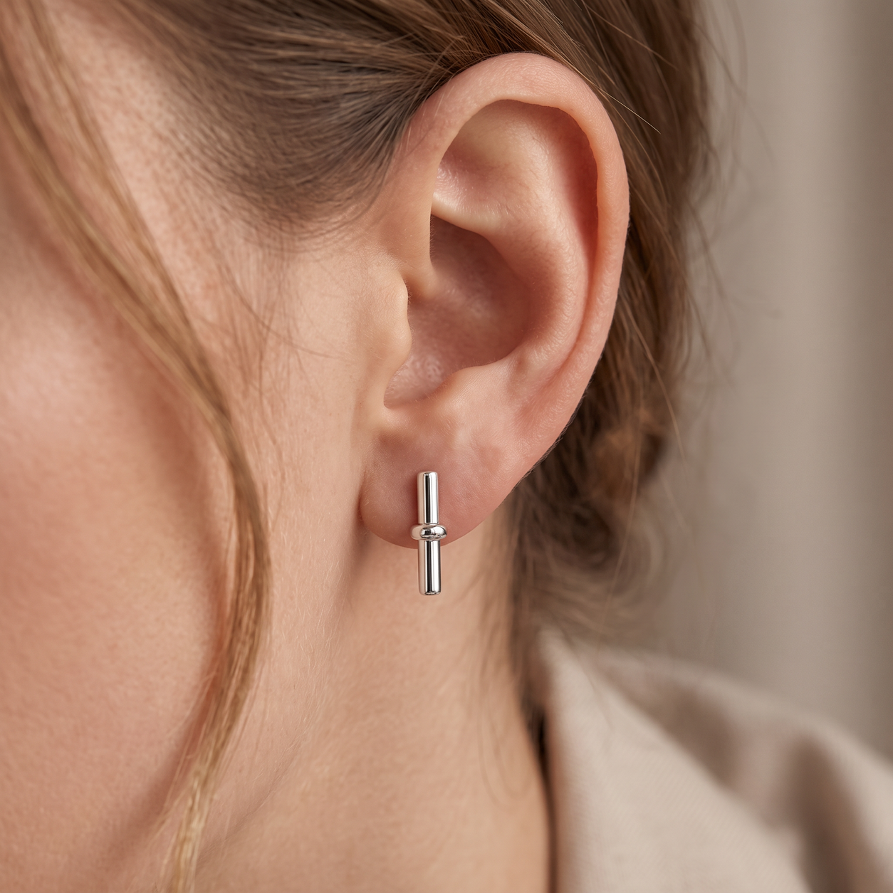 Grace & Co Silver Bar Stud Earrings