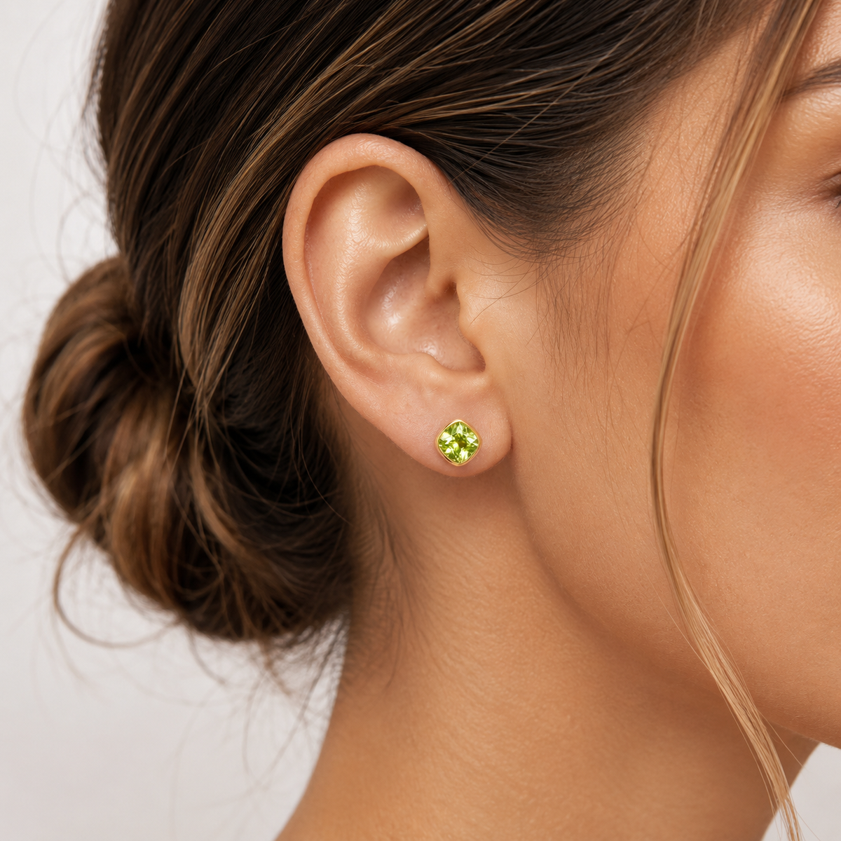 Grace & Co Gold Plated and Peridot Green CZ August Birthstone Stud Earrings