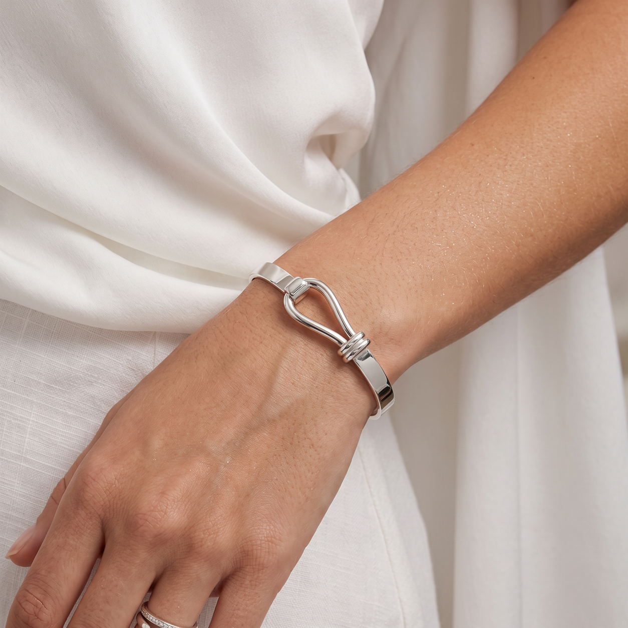 Grace & Co Solid Silver Loop Hook Bangle
