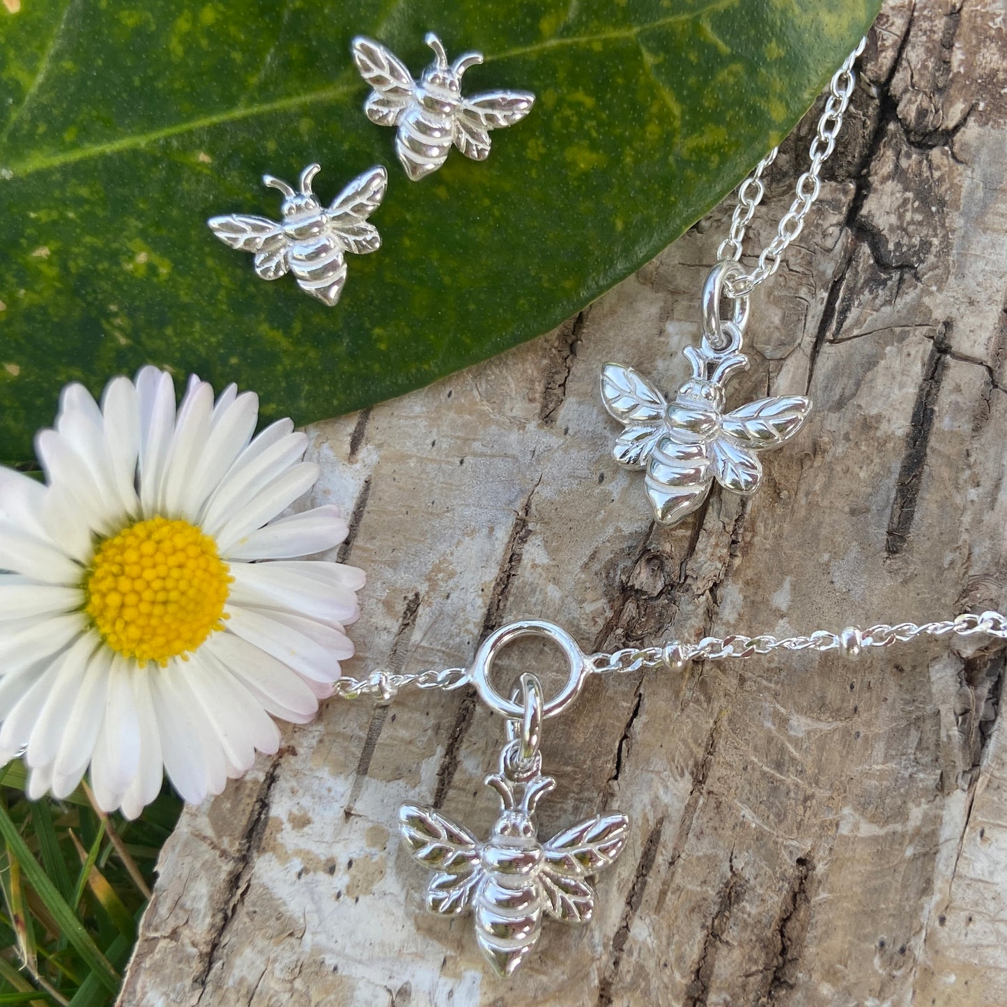 Bee Charm Bracelet in Sterling Silver