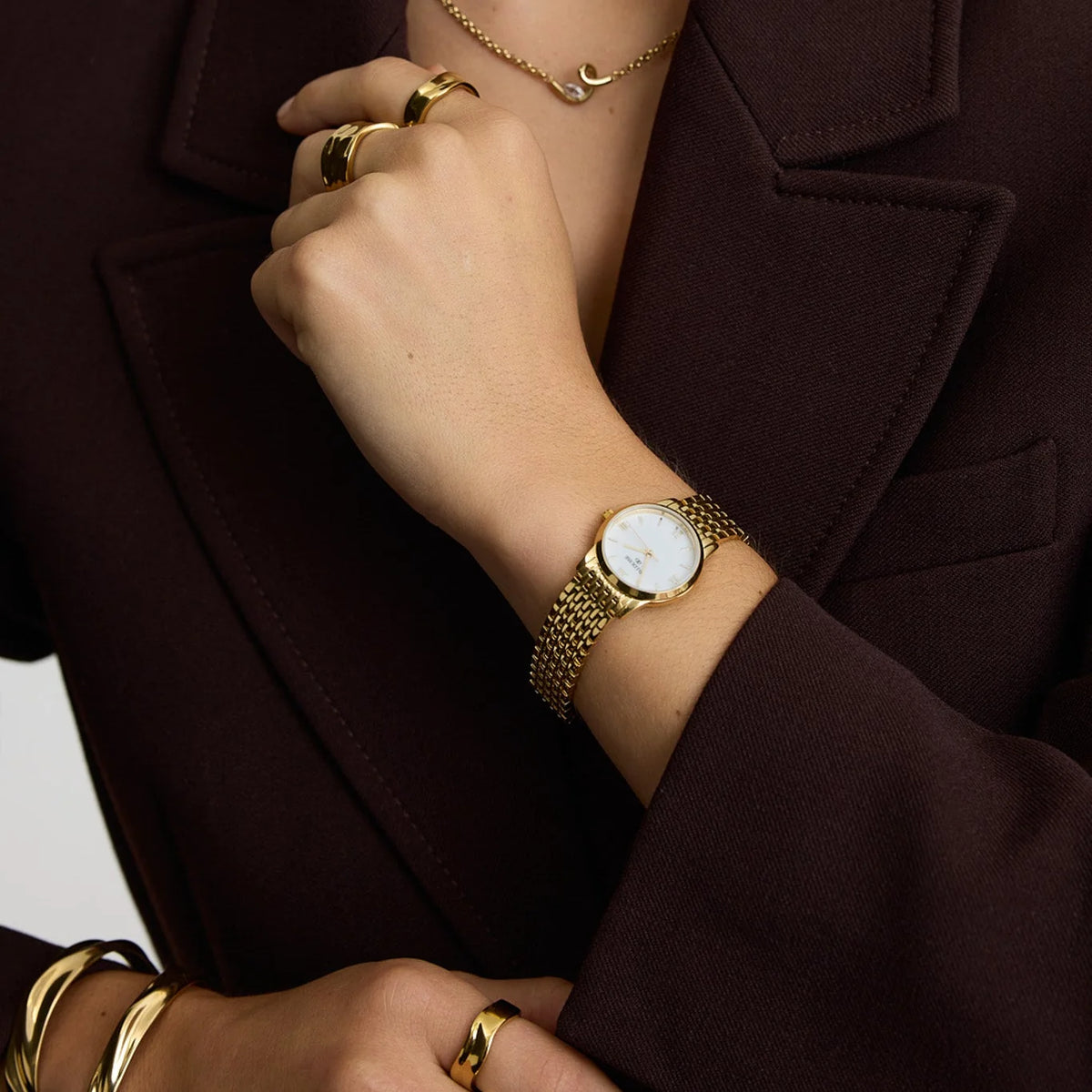 D.LOUISE Classic Link Round Gold Watch