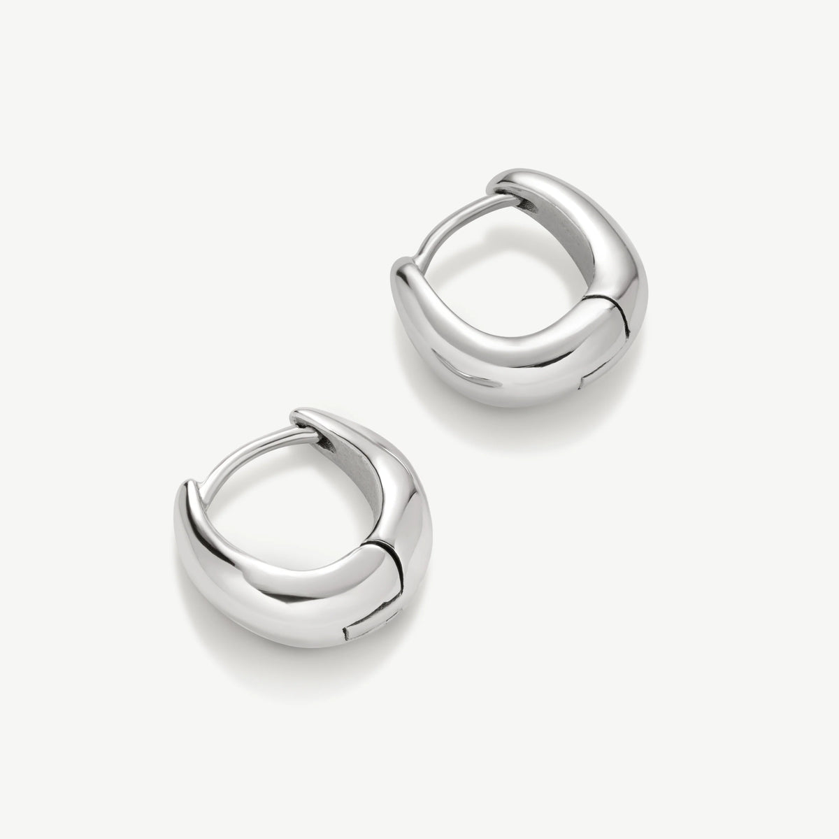 D.LOUISE Silver Classic Wave Huggie Hoop Earrings
